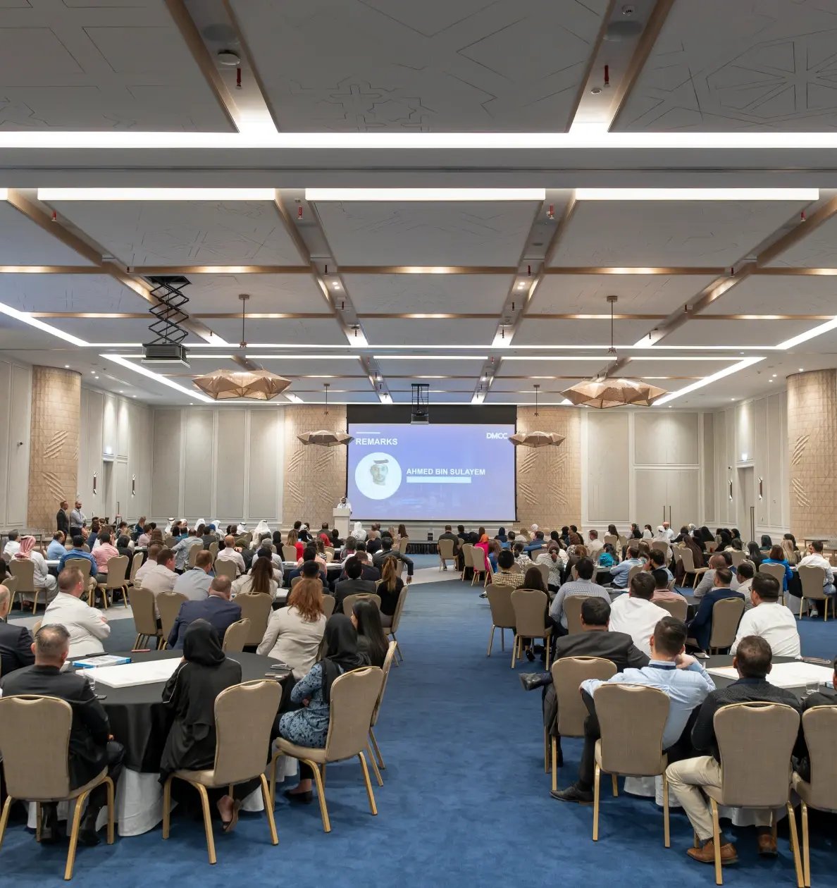 img_dmcc_employee_townhall_1